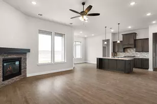 128 Lila Lk Dr, Waxahachie, TX 75165 - Photo 3