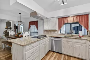 3225 Emerald St, Bedford, TX 76021 - Photo 17