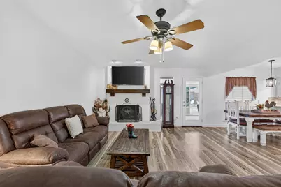 3225 Emerald Street, Bedford, TX 76021 - Photo 5