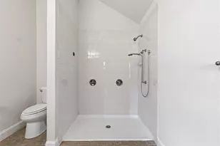 207 Commonwealth Cir, Waxahachie, TX 75165 - Photo 17