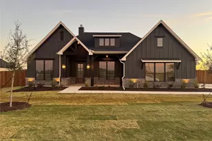 137 Red Fox, Godley, TX 76044 - Photo 1