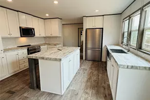 3001 Elmwood Dr, Granbury, TX 76048 - Photo 5