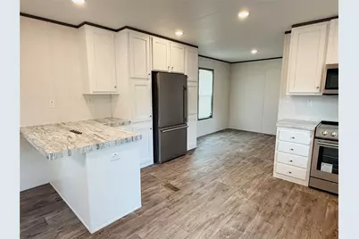 3003 Elmwood Drive, Granbury, TX 76048 - Photo 5