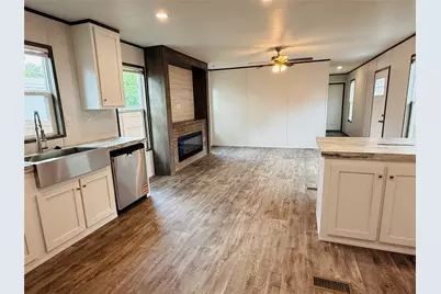 3003 Elmwood Drive, Granbury, TX 76048 - Photo 3