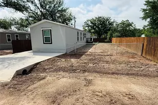 3005 Elmwood Dr, Granbury, TX 76048 - Photo 1