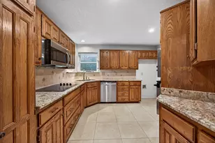 5528 Oak Branch Dr, Arlington, TX 76016 - Photo 19