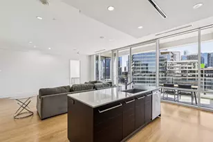 2408 Victory Park Ln, Dallas, TX 75219 - Photo 13