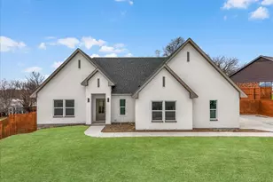 332 Hillcroft Rd, Fort Worth, TX 76108 - Photo 1