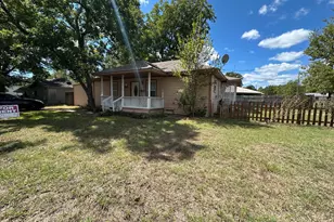 301 W Austin Ave, Cooper, TX 75432 - Photo 19