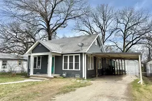 410 S Ave E, Clifton, TX 76634 - Photo 3