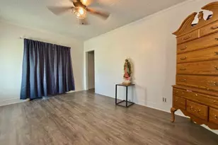 410 S Ave E, Clifton, TX 76634 - Photo 7