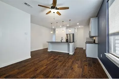 800 S Welch Street #207, Denton, TX 76201 - Photo 3