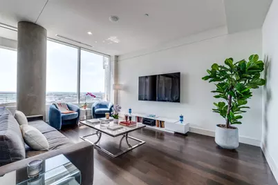 2408 Victory Park Lane #1132, Dallas, TX 75219 - Photo 3