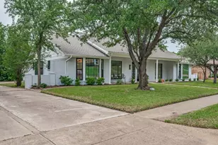 3414 Country Club Rd, Pantego, TX 76013 - Photo 3