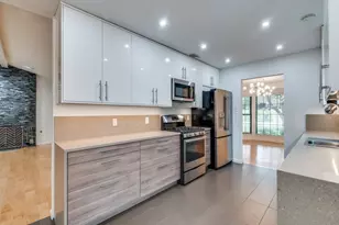 3414 Country Club Rd, Pantego, TX 76013 - Photo 9