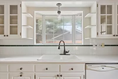 2917 Braemar Drive, Waco, TX 76710 - Photo 9