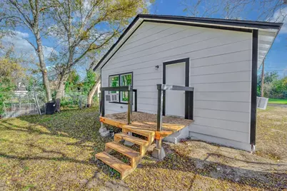 927 Oakwood Avenue, Waco, TX 76706 - Photo 17