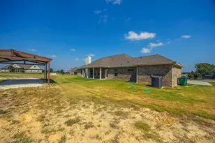 105 Kathy Stephens Ave, Springtown, TX 76082 - Photo 11