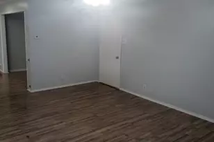 8747 Mosswood Dr, Dallas, TX 75227 - Photo 15