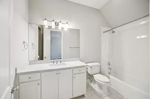 6435 Glenrose Ct, Dallas, TX 75214 - Photo 35