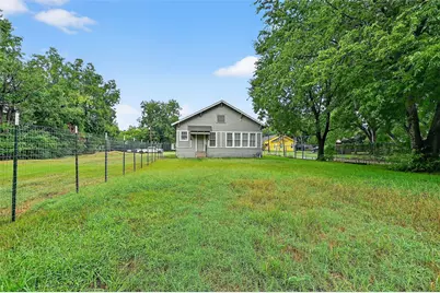 300 W Moore Street, Sherman, TX 75090 - Photo 19