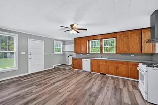 300 W Moore St, Sherman, TX 75090 - Photo 9