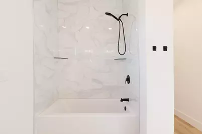 213 Private Road 33083, Sumner, TX 75486 - Photo 11