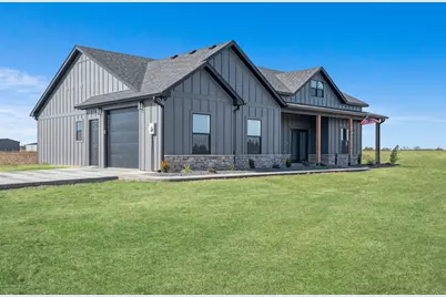 213 Private Road 33083, Sumner, TX 75486 - Photo 1