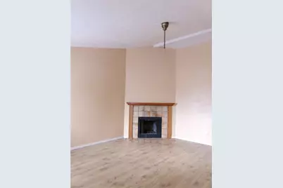 622 W Warrior Trail, Grand Prairie, TX 75052 - Photo 3