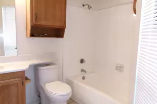 622 W Warrior Trl, Grand Prairie, TX 75052 - Photo 13