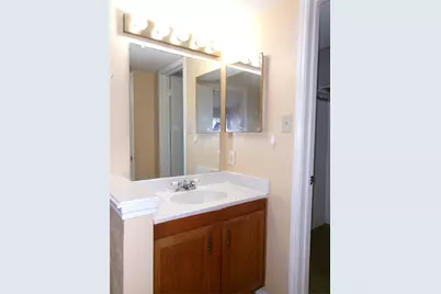 622 W Warrior Trail, Grand Prairie, TX 75052 - Photo 7