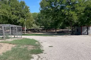 1323 E College St, Princeton, TX 75407 - Photo 29
