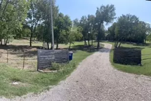 1323 E College St, Princeton, TX 75407 - Photo 37