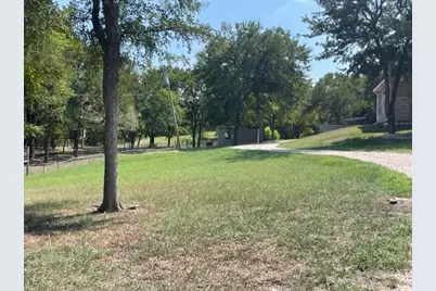 1323 E College Street, Princeton, TX 75407 - Photo 33