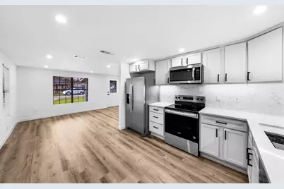 305 E Kirby, Quinlan, TX 75474 - Photo 13