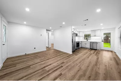 305 E Kirby, Quinlan, TX 75474 - Photo 9