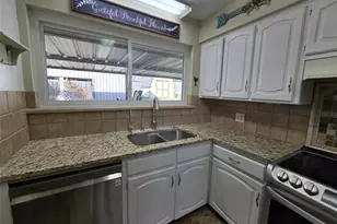 301 E 6th St, Weatherford, TX 76086 - Photo 7