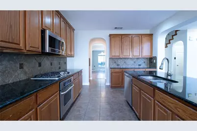 10217 Crawford Farms Drive, Fort Worth, TX 76244 - Photo 17