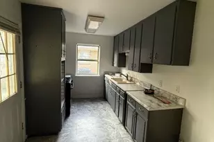 2101 Bettibart St, Fort Worth, TX 76134 - Photo 3