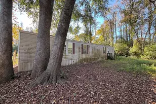 1233 Suncrest Cir, Jasper, TX 75951 - Photo 3