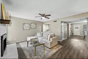 2401 Long Ridge Ln, Arlington, TX 76014 - Photo 3