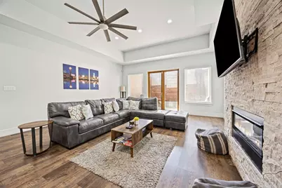 2011 N Prairie Avenue #2011, Dallas, TX 75204 - Photo 19