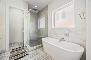 2011 N Prairie Ave, Dallas, TX 75204 - Photo 27