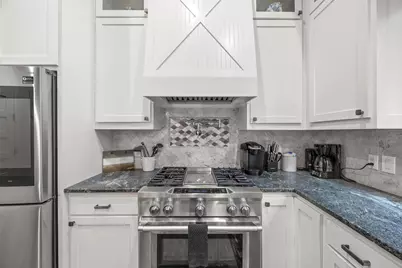 2009/2011 N Prairie Avenue #2009/2011, Dallas, TX 75204 - Photo 13