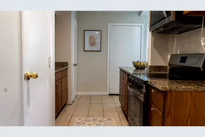 2403 Briarwood Lane, Carrollton, TX 75006 - Photo 11