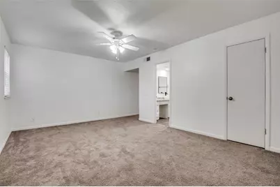 1905 Huntington Drive, Grand Prairie, TX 75051 - Photo 13