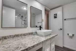 1905 Huntington Dr, Grand Prairie, TX 75051 - Photo 13