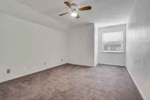 1905 Huntington Dr, Grand Prairie, TX 75051 - Photo 19