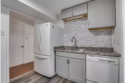 1905 Huntington Drive, Grand Prairie, TX 75051 - Photo 7