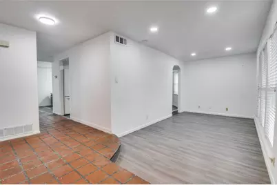 1905 Huntington Drive, Grand Prairie, TX 75051 - Photo 3